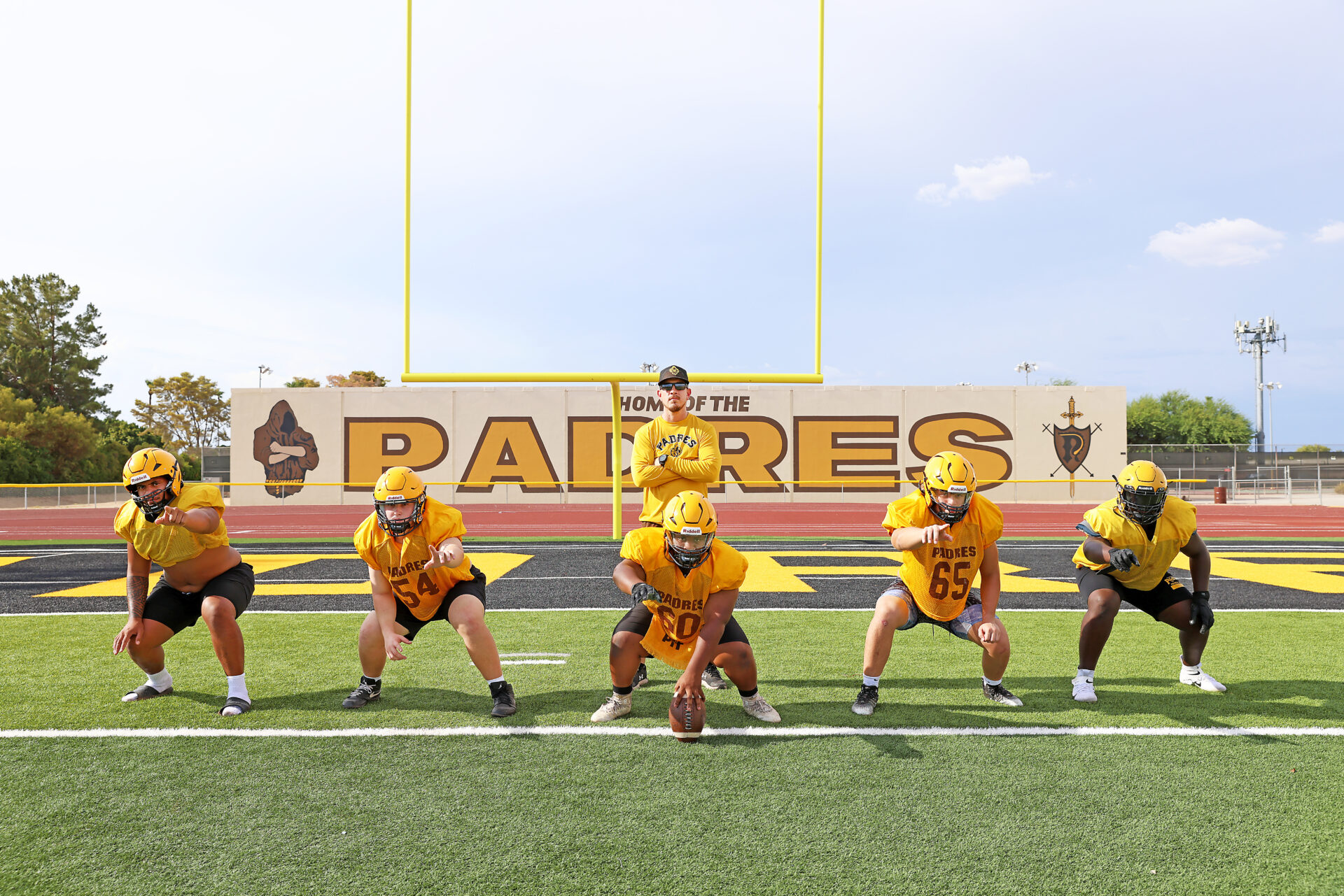 Marcos de Niza Football: The Padres offensive line is ready to eat